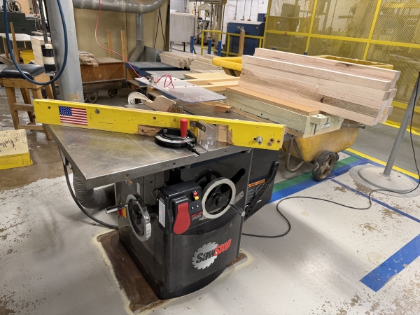439_-_9104_SawStop_1.jpg